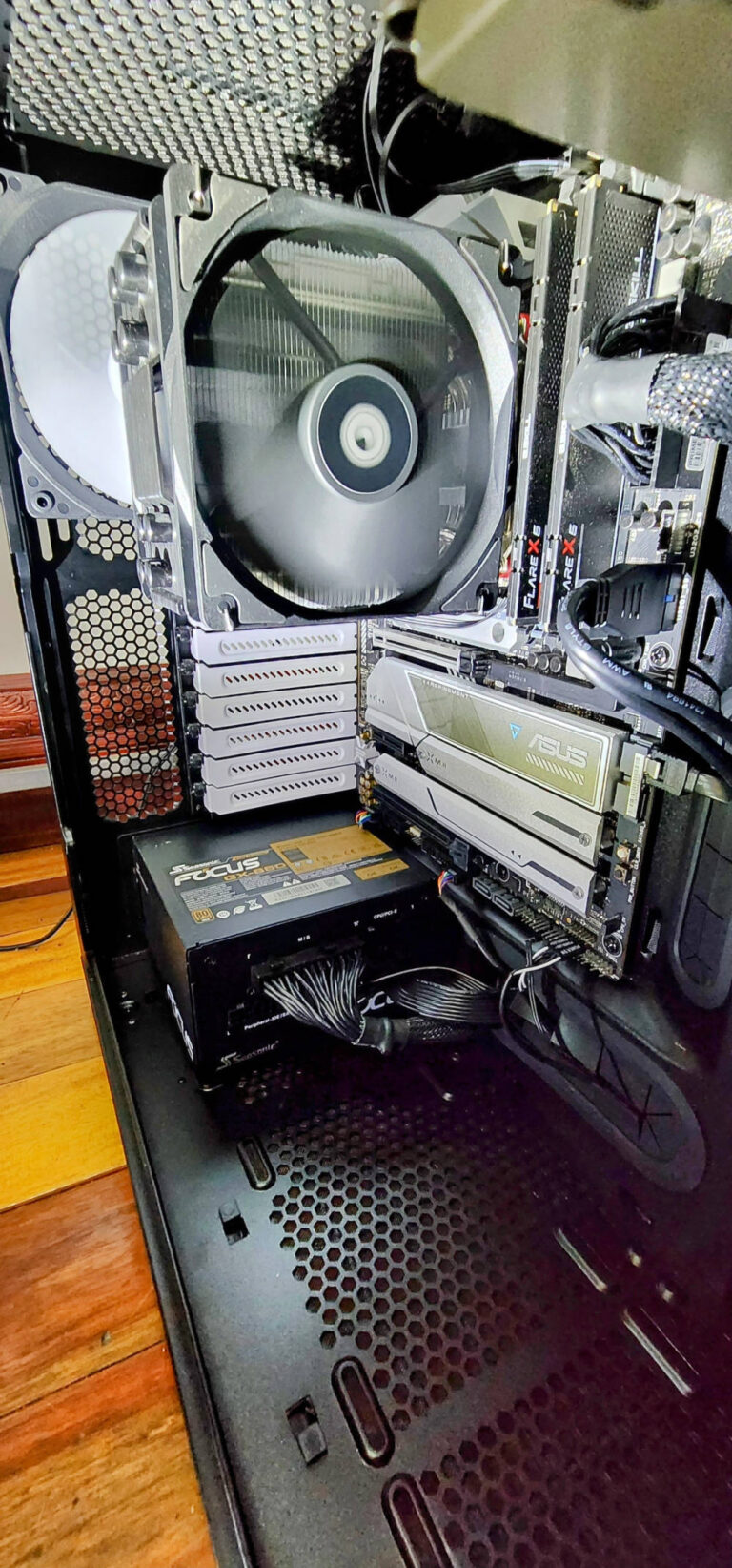 ID-COOLING SE-214-XT PLUS CPU Cooler Review